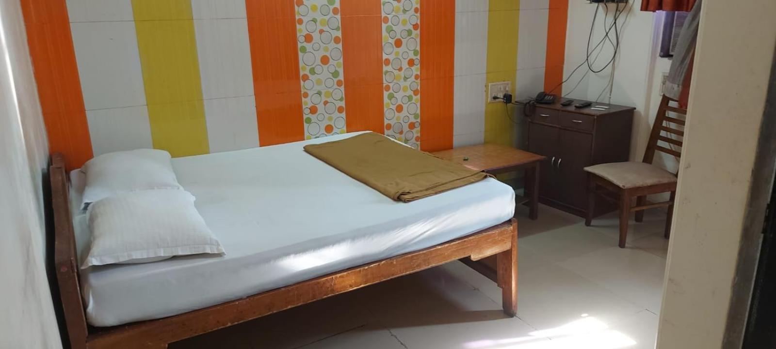 Glitz Hotels Sai Guest House - Nr Inorbit Mall Vashi นาวีมุมไบ ภายนอก รูปภาพ