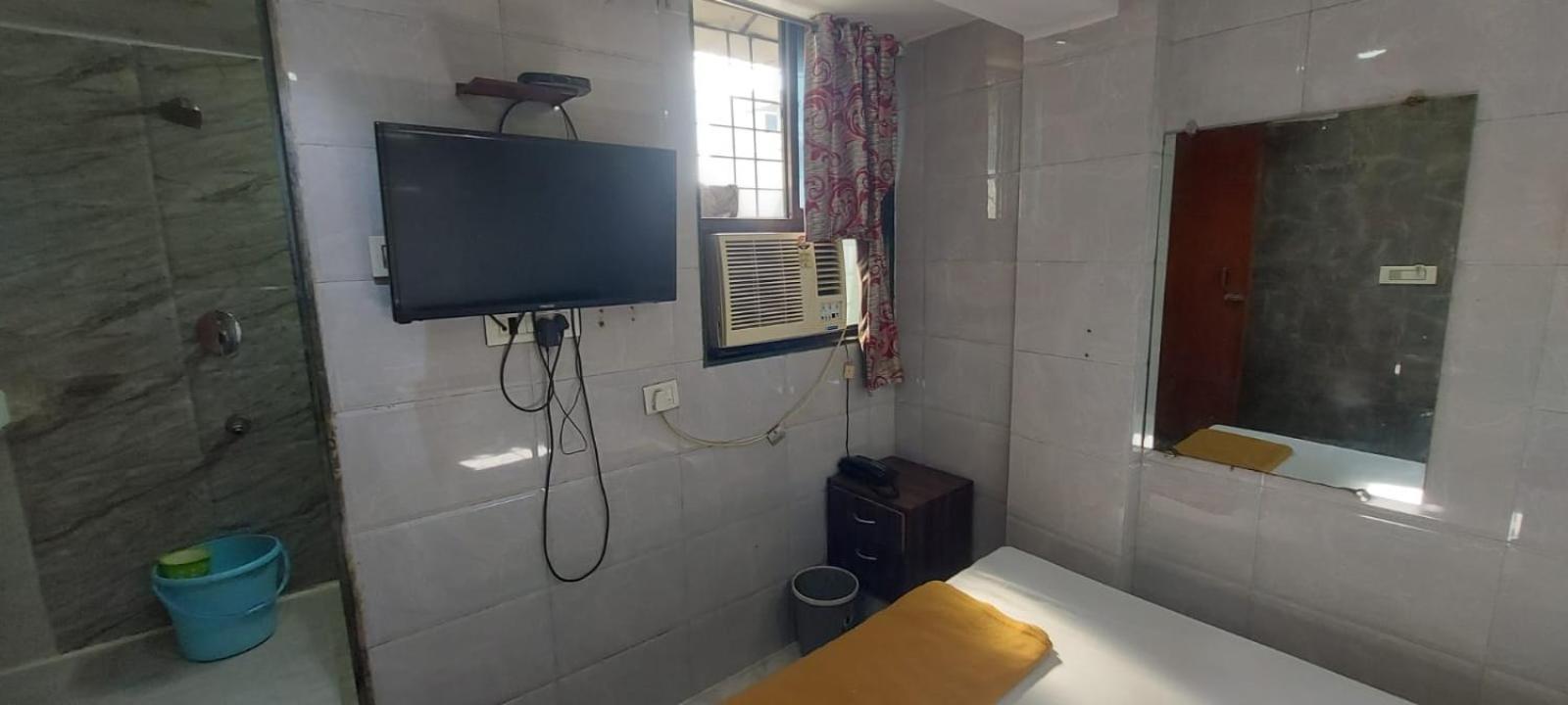 Glitz Hotels Sai Guest House - Nr Inorbit Mall Vashi นาวีมุมไบ ภายนอก รูปภาพ