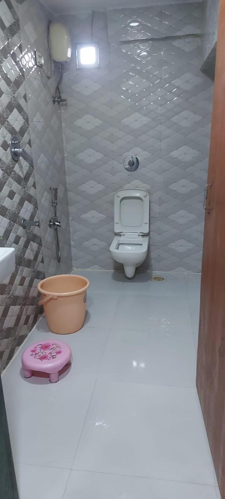 Glitz Hotels Sai Guest House - Nr Inorbit Mall Vashi นาวีมุมไบ ภายนอก รูปภาพ